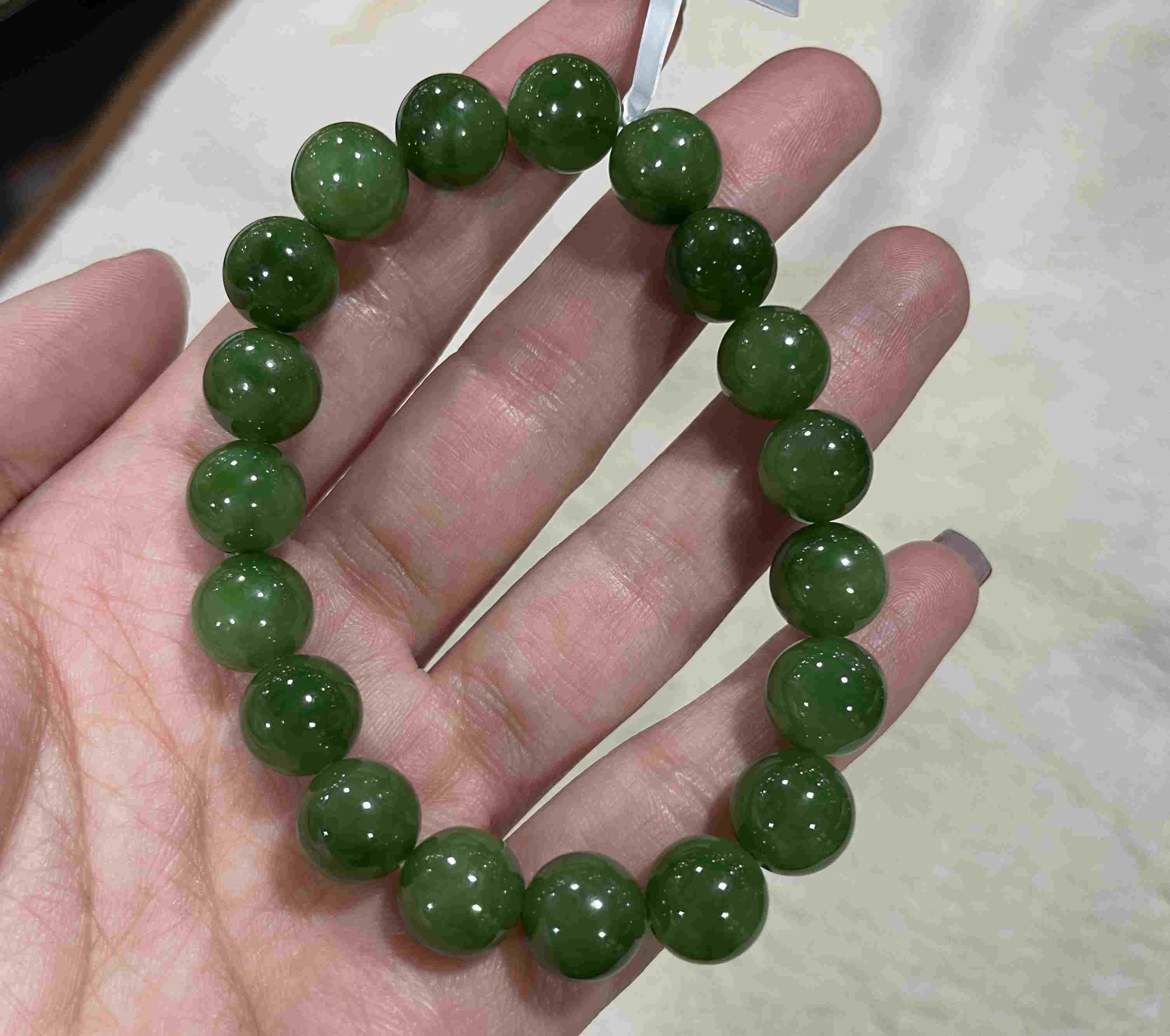 和田碧玉老坑菠菜绿手串（10mm珠子）