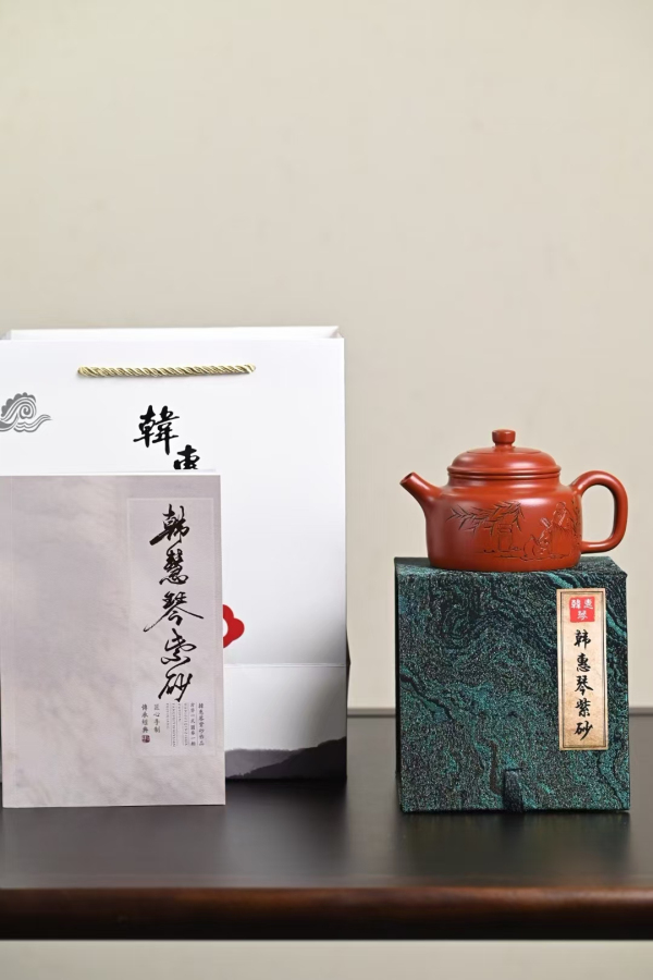 韩惠琴 皱皮朱泥 320 cc